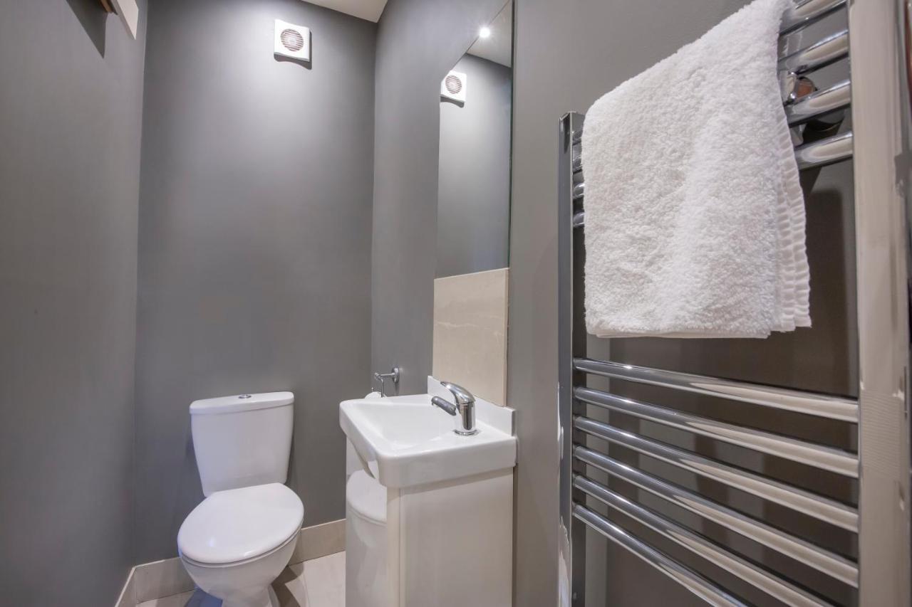 Patrick'S Pool- 4 Bedroom,4 Bathroom, Most Central Luxury Townhouse! Йорк Экстерьер фото